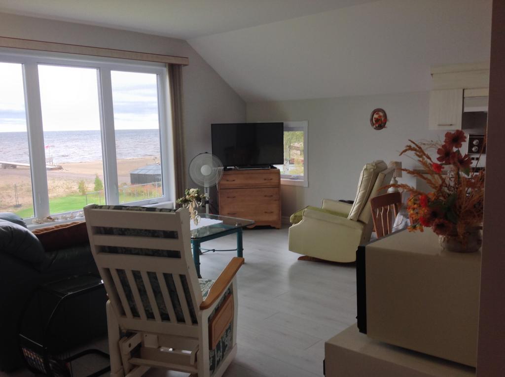 Domaine Sur Une Plage Saint-Félicien Exterior foto